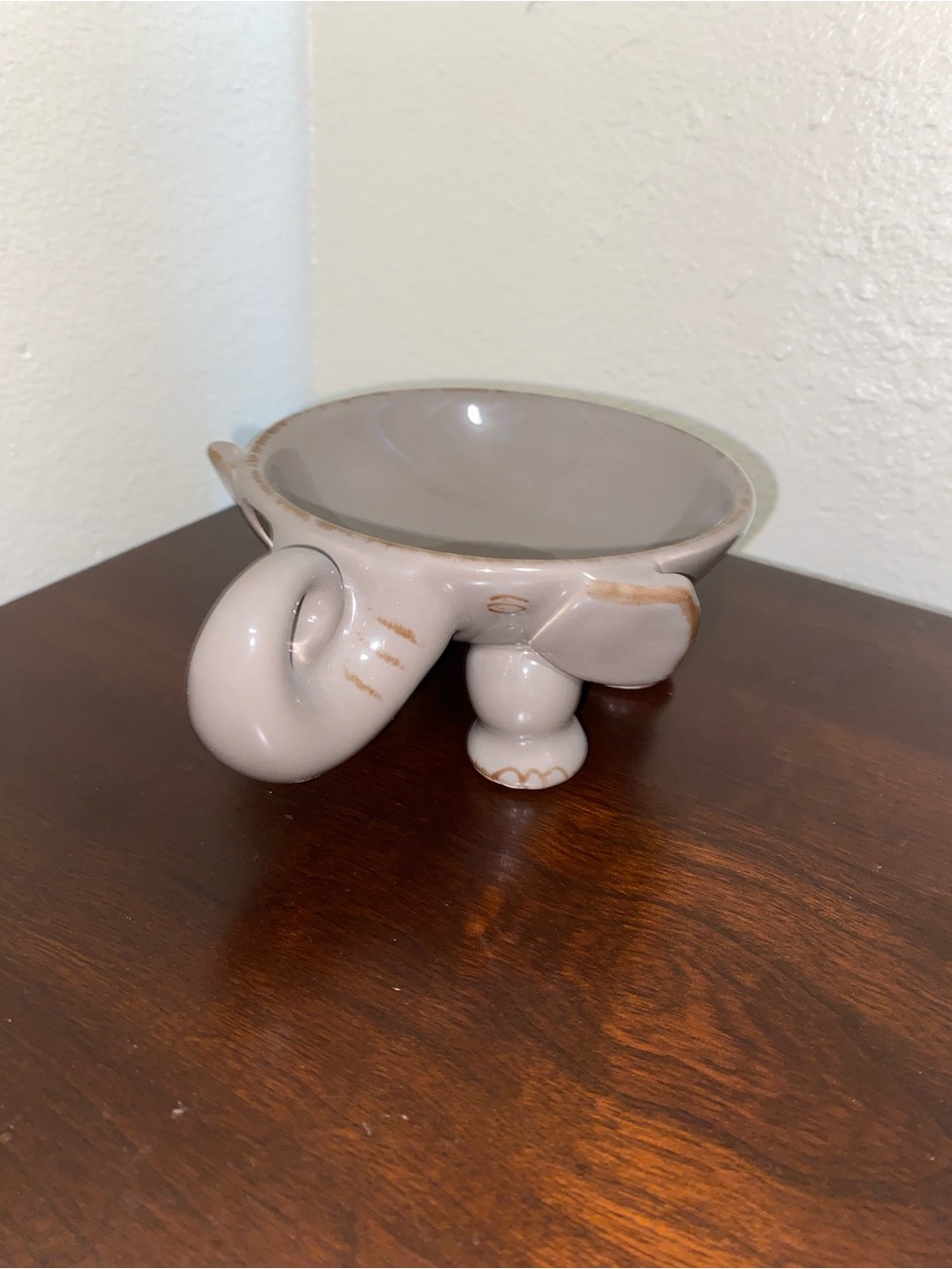Elephant Shaped Ceramic Trinket Dish in Light Gray with Gold Accents